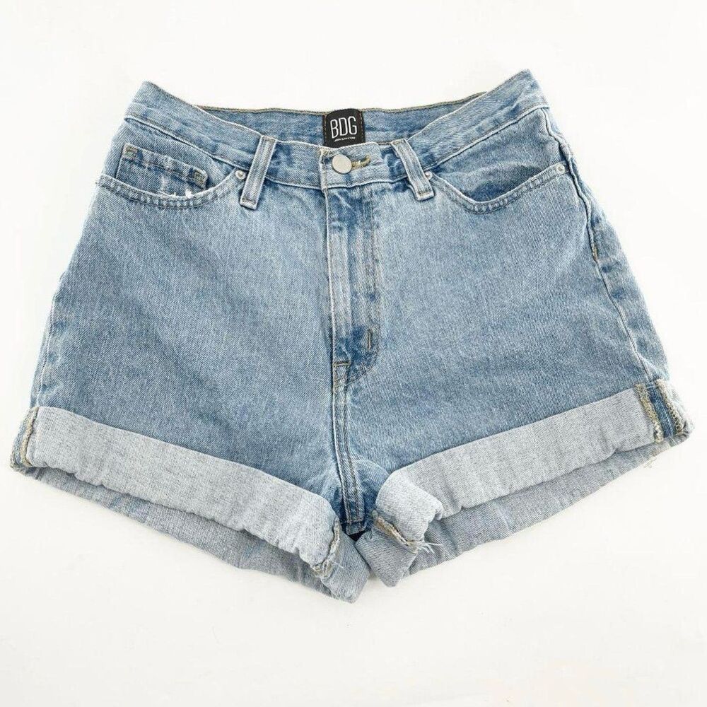 BDG High rise mom Jean shorts